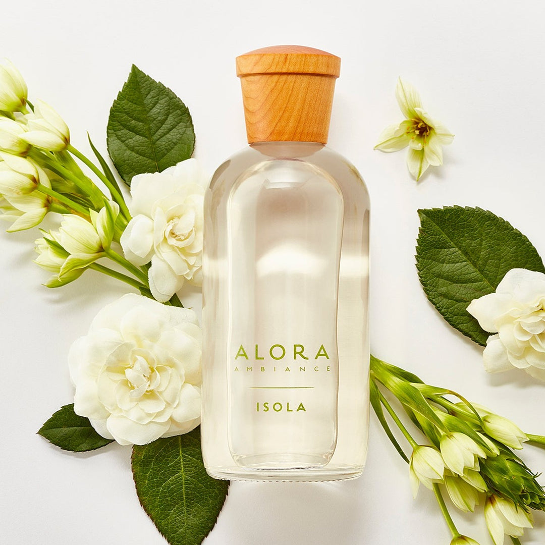 Isola diffuser by jasmine flowers and tuberose sprigs